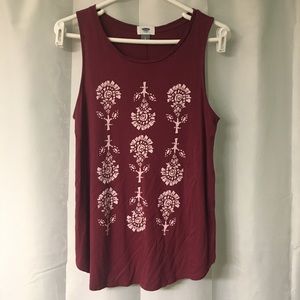 Old Navy maroon swing top